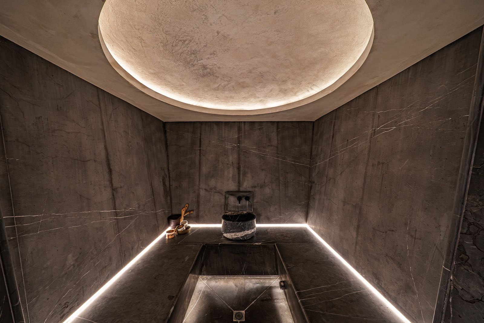 10 soveværelse Villa til salg i Guadalmina med swimmingpool garage - € 12.900.000 (Ref: 9003763)