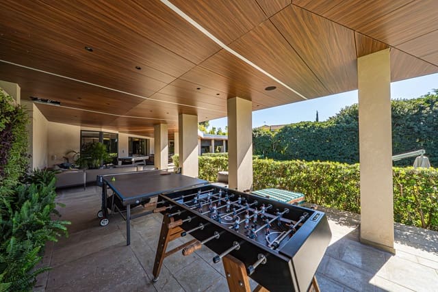 10 slaapkamer Villa te koop in Guadalmina Baja, Marbella met zwembad garage - € 12.900.000 (Ref: 9003763)