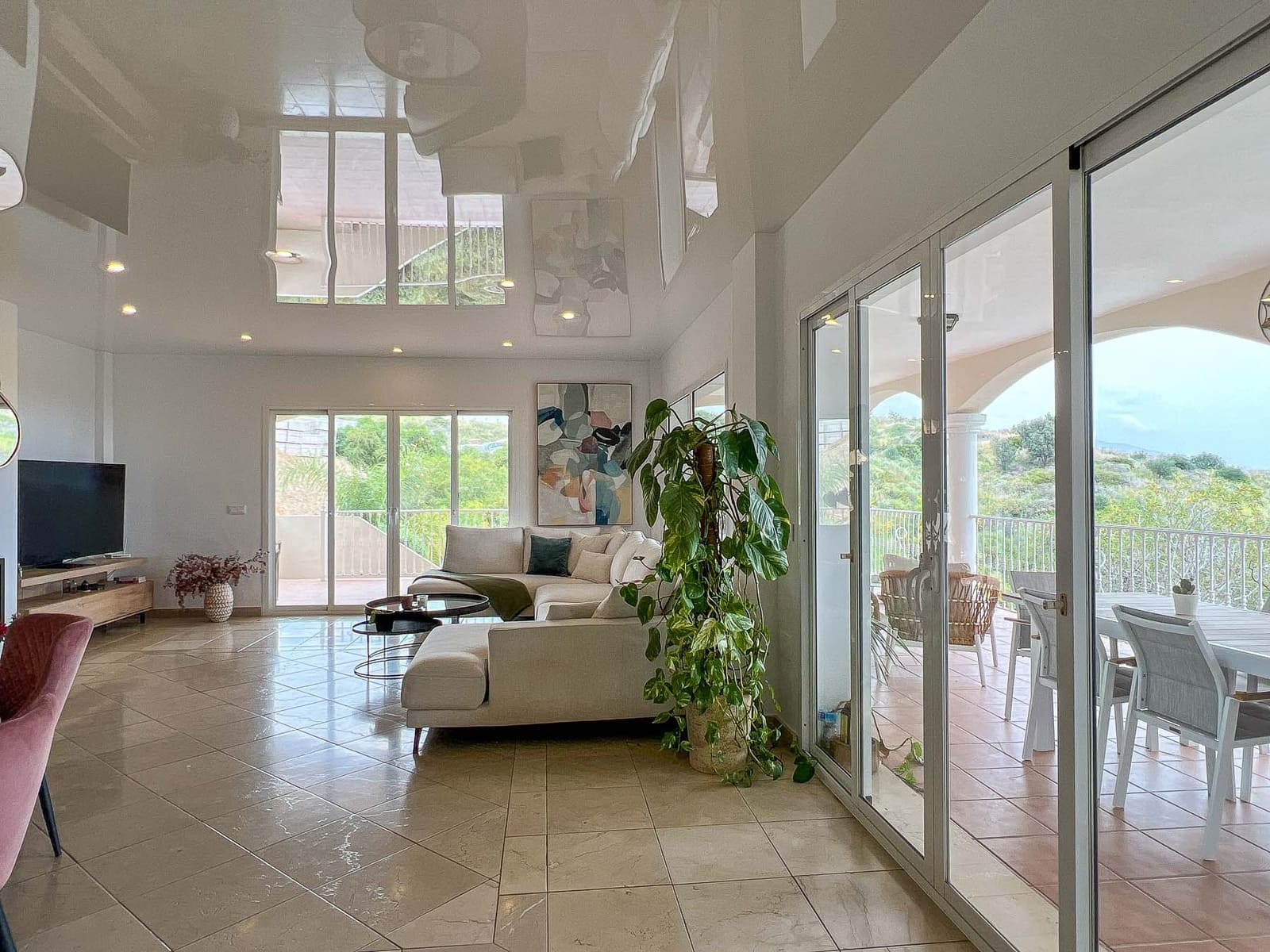 6 sovrum Villa till salu i Riviera del Sol med pool garage - 1 300 000 € (Ref: 9009107)