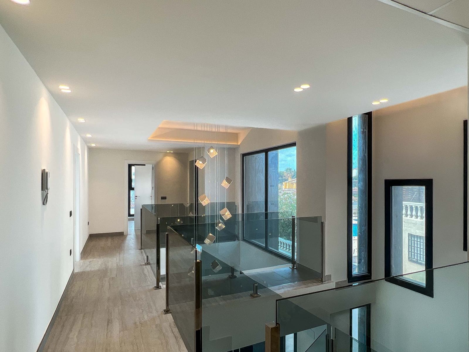 5 bedroom Villa for sale in Mijas Costa with pool garage - € 4,114,000 (Ref: 9242386)