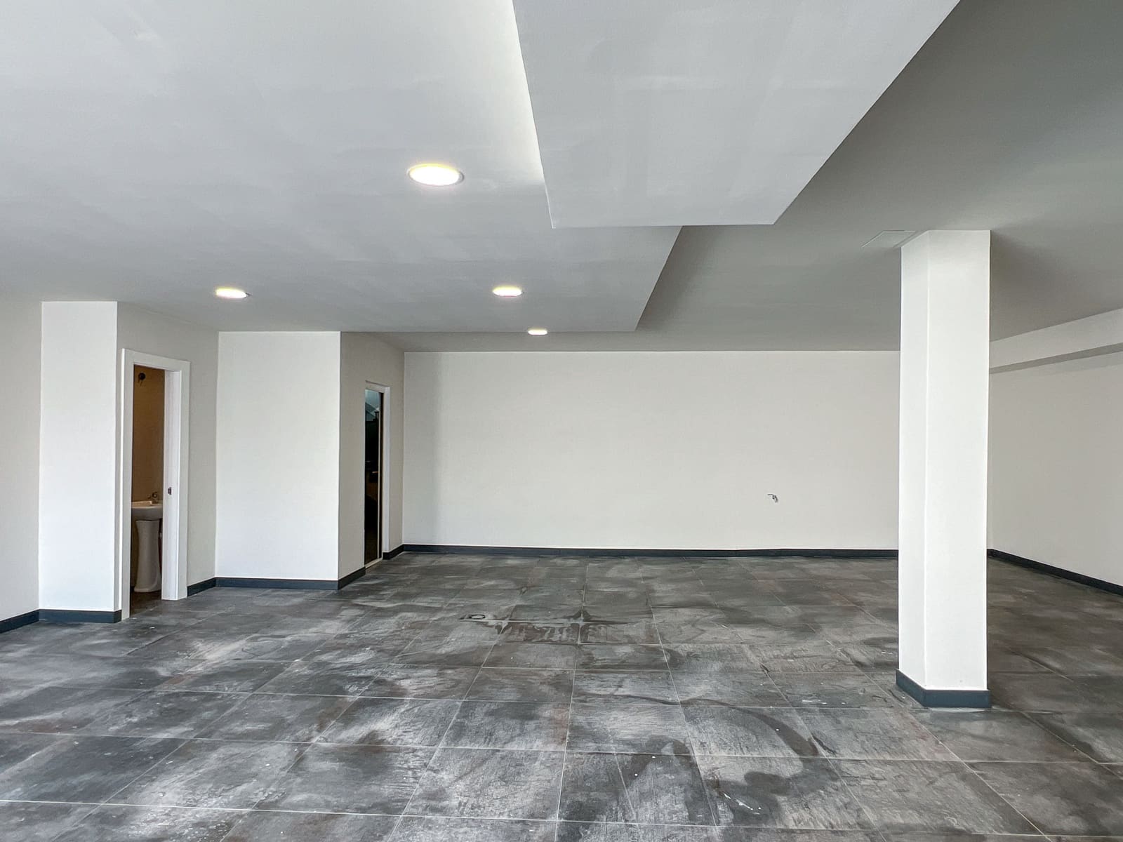 5 bedroom Villa for sale in Mijas Costa with pool garage - € 4,114,000 (Ref: 9242386)