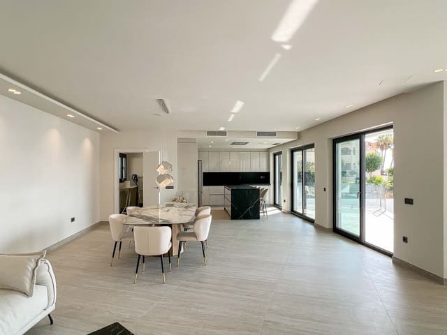 5 quarto Moradia para venda em El Faro de Calaburra - Chaparral, Mijas com piscina garagem - 4 114 000 € (Ref: 9242386)