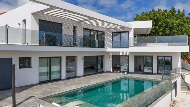 5 quarto Moradia para venda em El Faro de Calaburra - Chaparral, Mijas com piscina garagem - 4 114 000 € (Ref: 9242386)