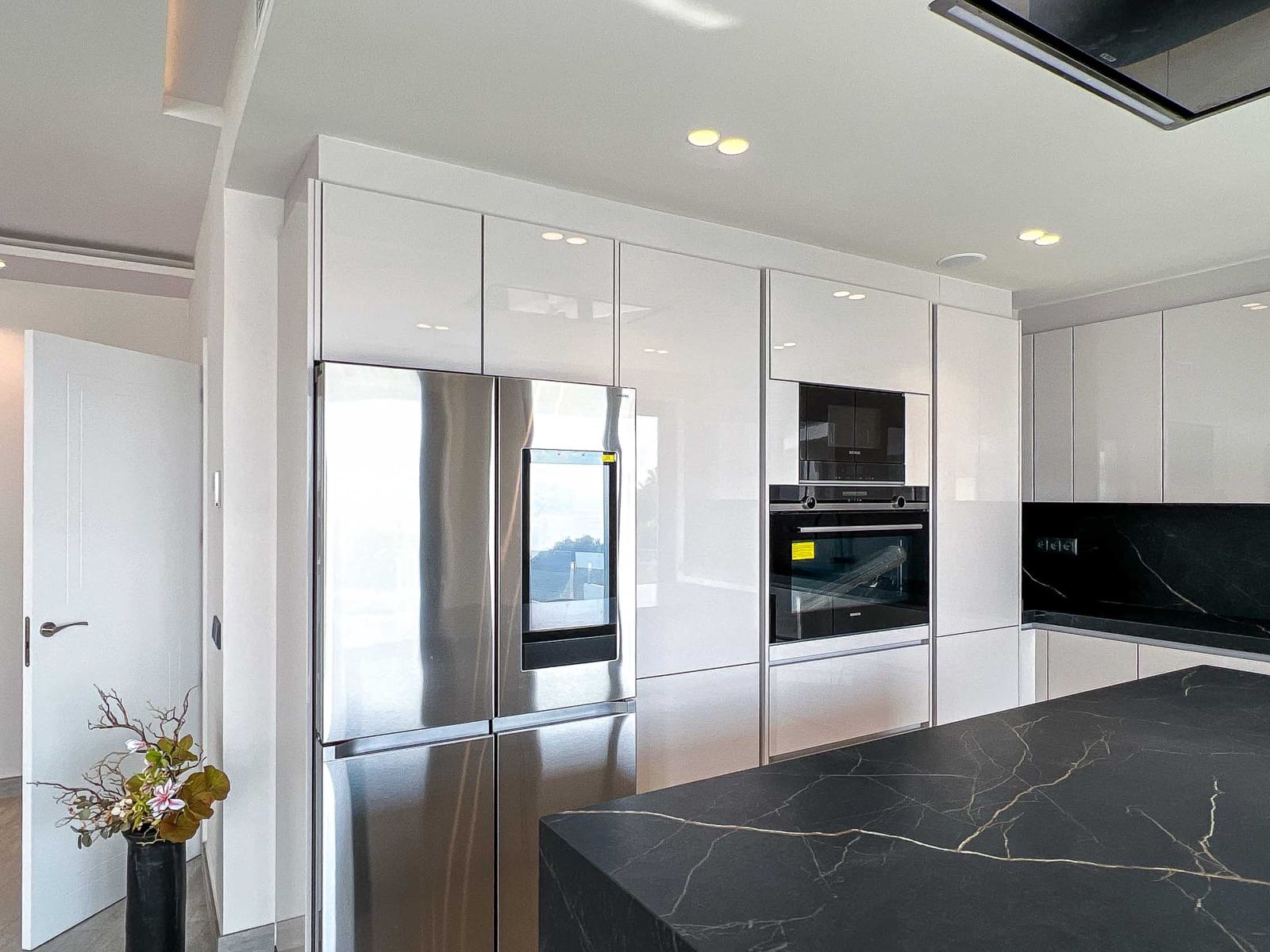 5 bedroom Villa for sale in Mijas Costa with pool garage - € 4,114,000 (Ref: 9242386)