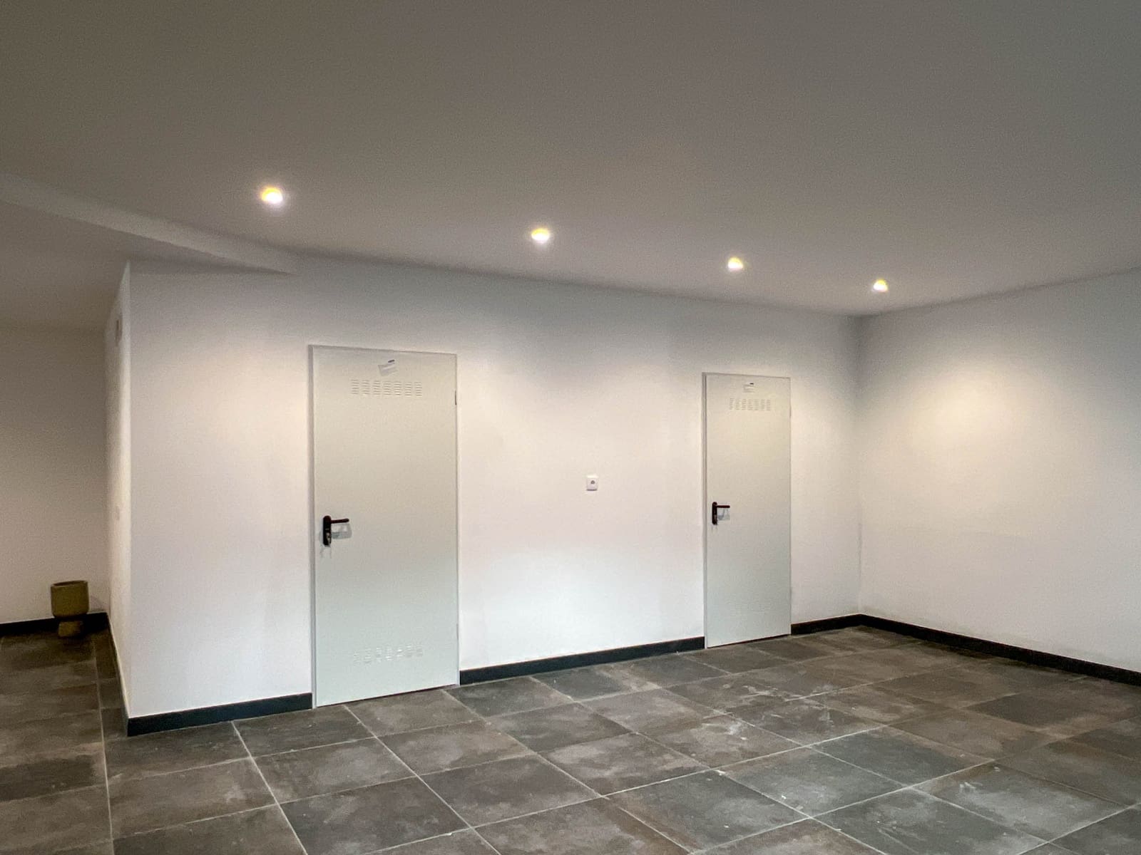 5 bedroom Villa for sale in Mijas Costa with pool garage - € 4,114,000 (Ref: 9242386)