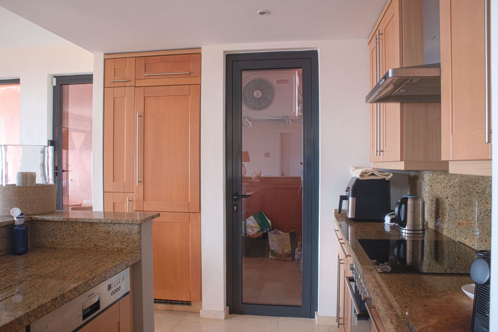 2 bedroom Apartment for sale in Sitio de Calahonda with pool garage - € 429,000 (Ref: 9438210)