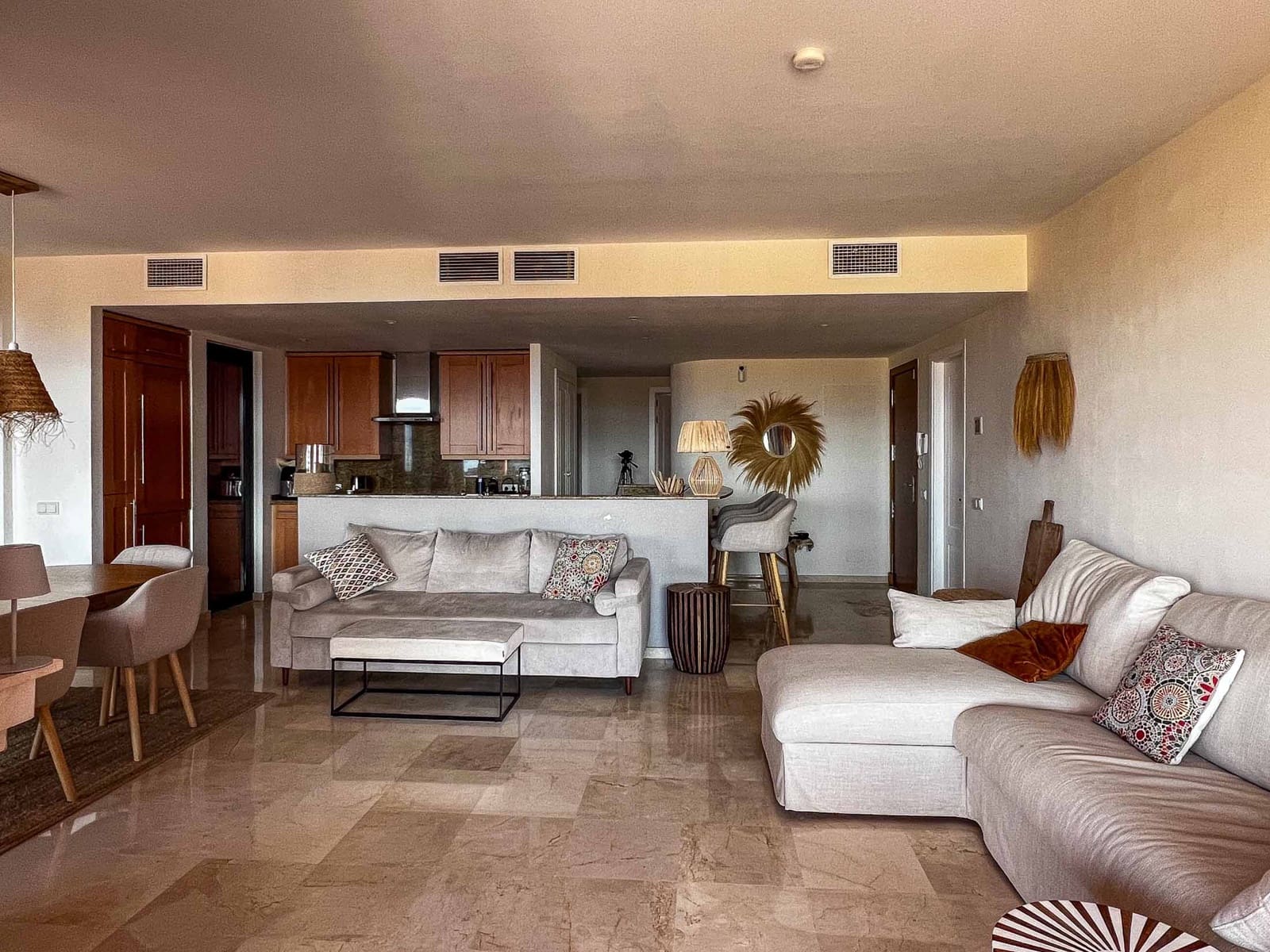 2 bedroom Apartment for sale in Sitio de Calahonda with pool garage - € 429,000 (Ref: 9438210)