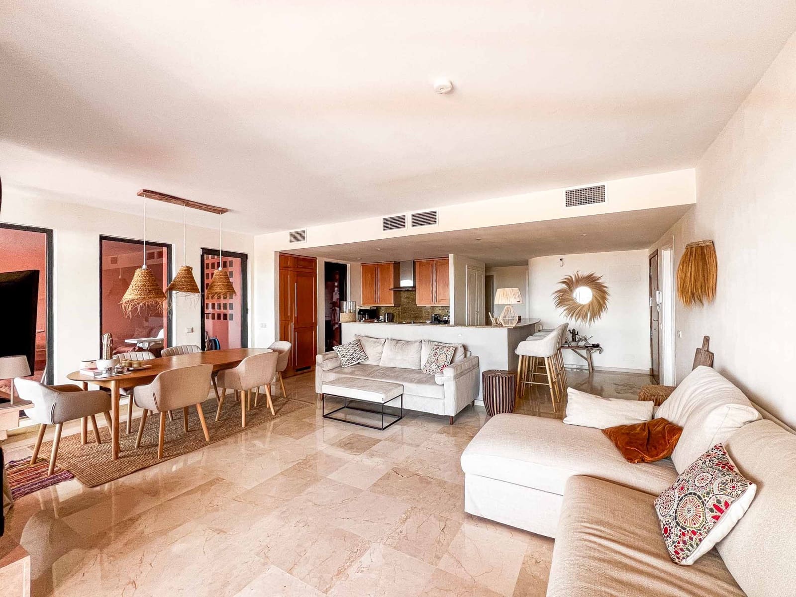 2 bedroom Apartment for sale in Sitio de Calahonda with pool garage - € 429,000 (Ref: 9438210)