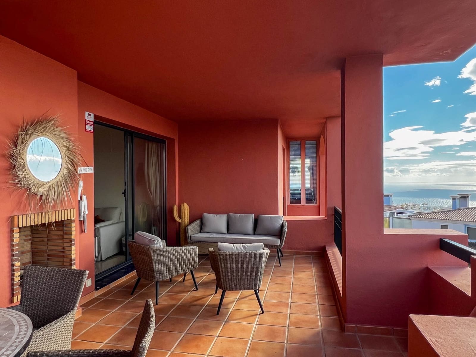 2 bedroom Apartment for sale in Sitio de Calahonda with pool garage - € 429,000 (Ref: 9438210)