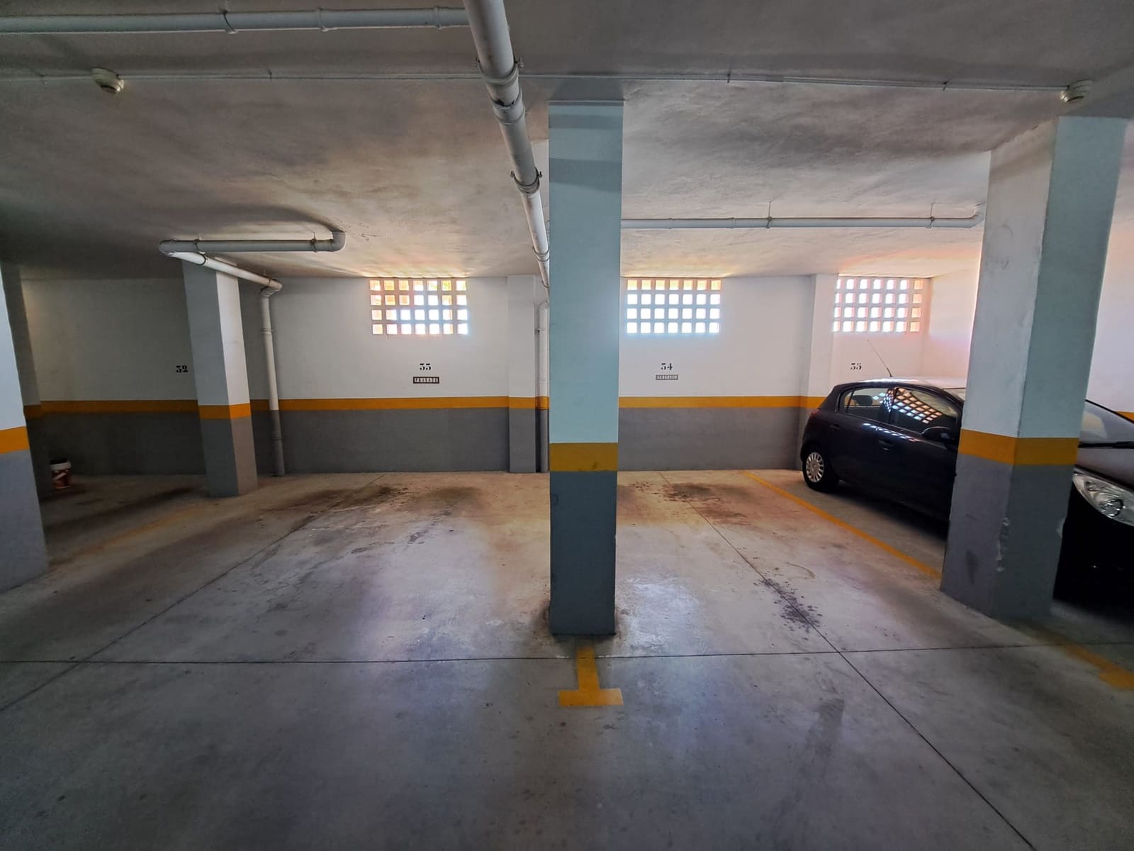 2 bedroom Apartment for sale in Sitio de Calahonda with pool garage - € 429,000 (Ref: 9438210)