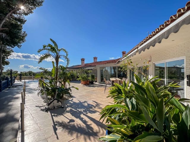 5 soveværelse Villa til salg i Torremolinos - € 2.650.000 (Ref: 9449860)