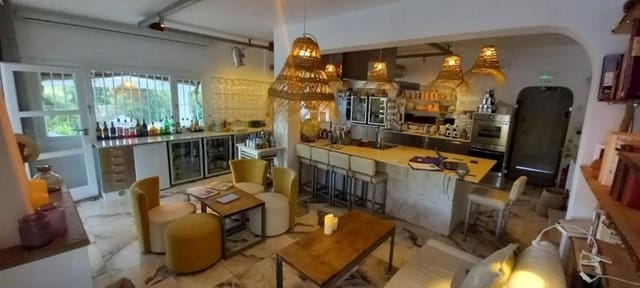 5 chambre Villa/Maison à vendre à Mijas pueblo, Mijas avec piscine garage - 990 000 € (Ref: 9493904)