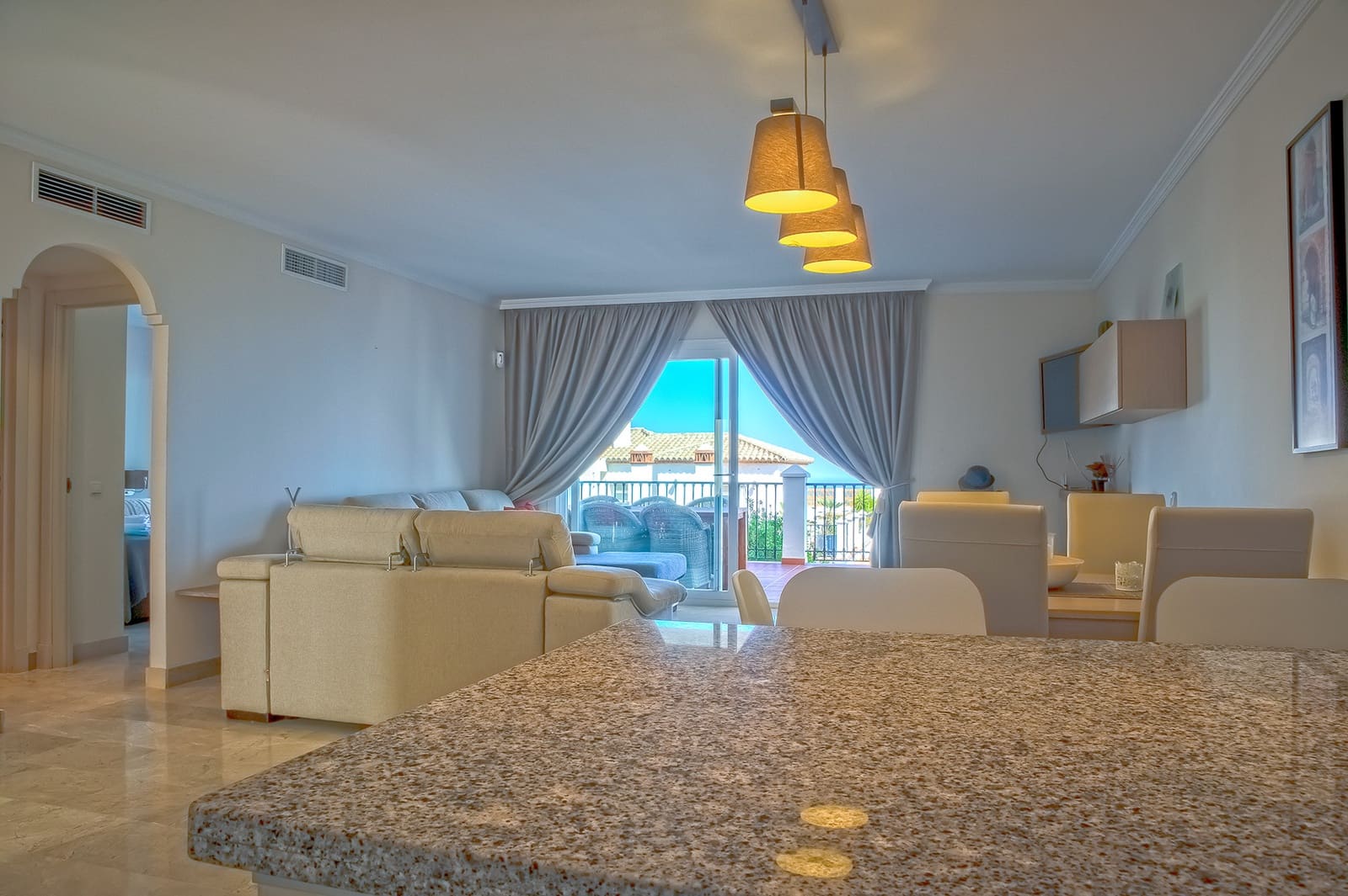 2 bedroom Apartment for sale in Sitio de Calahonda with pool garage - € 325,500 (Ref: 9614224)