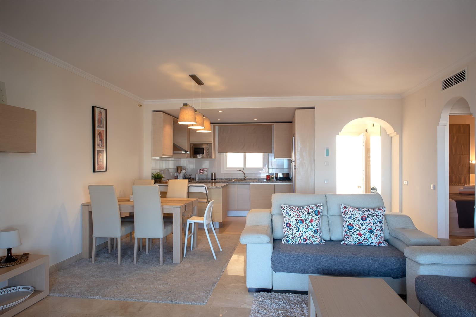 2 bedroom Apartment for sale in Sitio de Calahonda with pool garage - € 325,500 (Ref: 9614224)