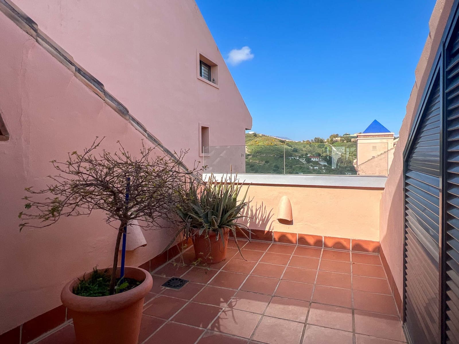 3 bedroom Penthouse for sale in Sitio de Calahonda with pool garage - € 475,000 (Ref: 9730482)