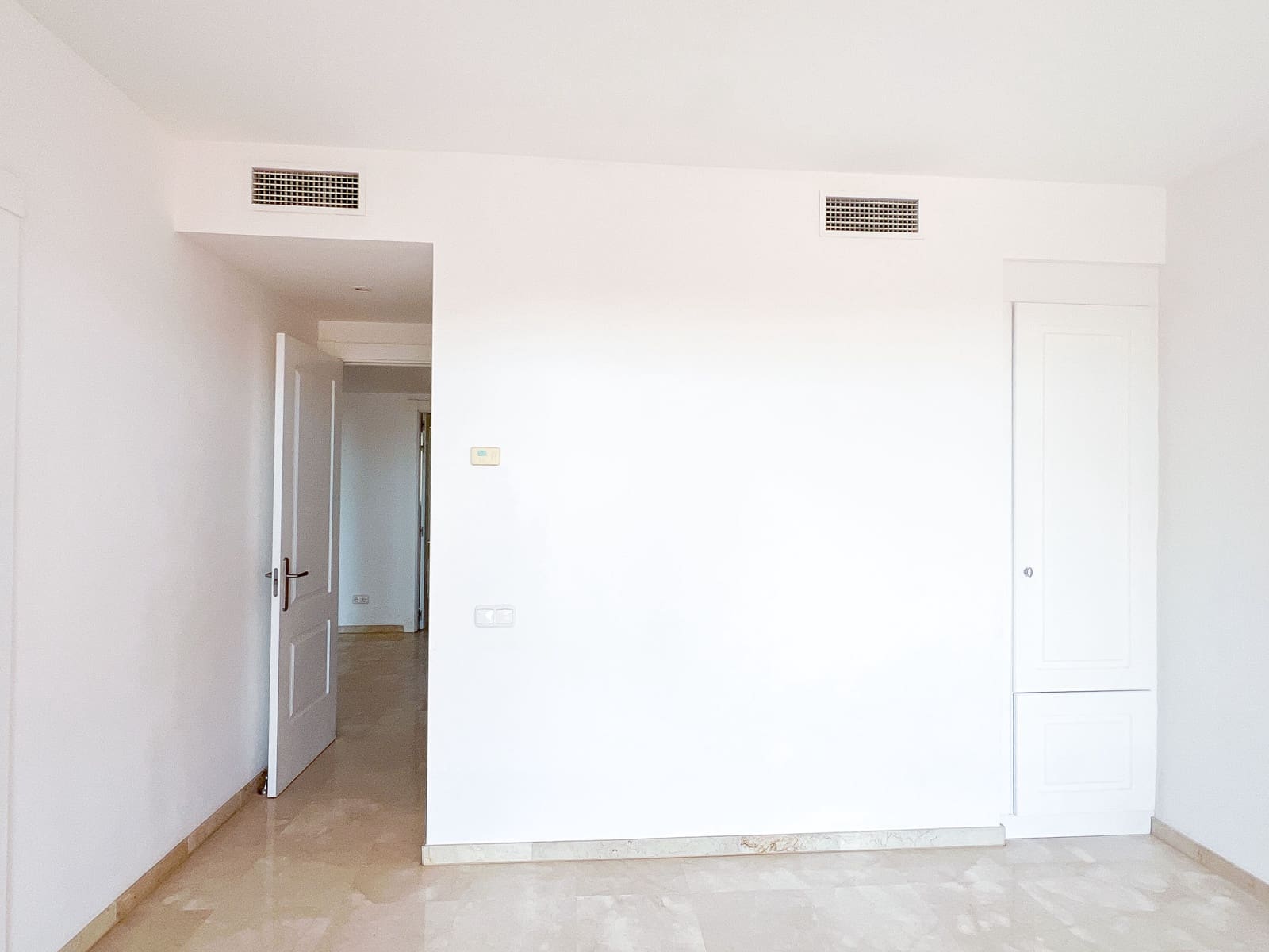 3 bedroom Penthouse for sale in Sitio de Calahonda with pool garage - € 475,000 (Ref: 9730482)