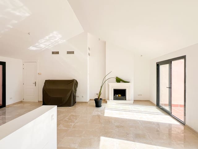 3 soverom Penthouse til salgs i Sitio de Calahonda, Mijas med svømmebasseng garasje - € 475 000 (Ref: 9730482)