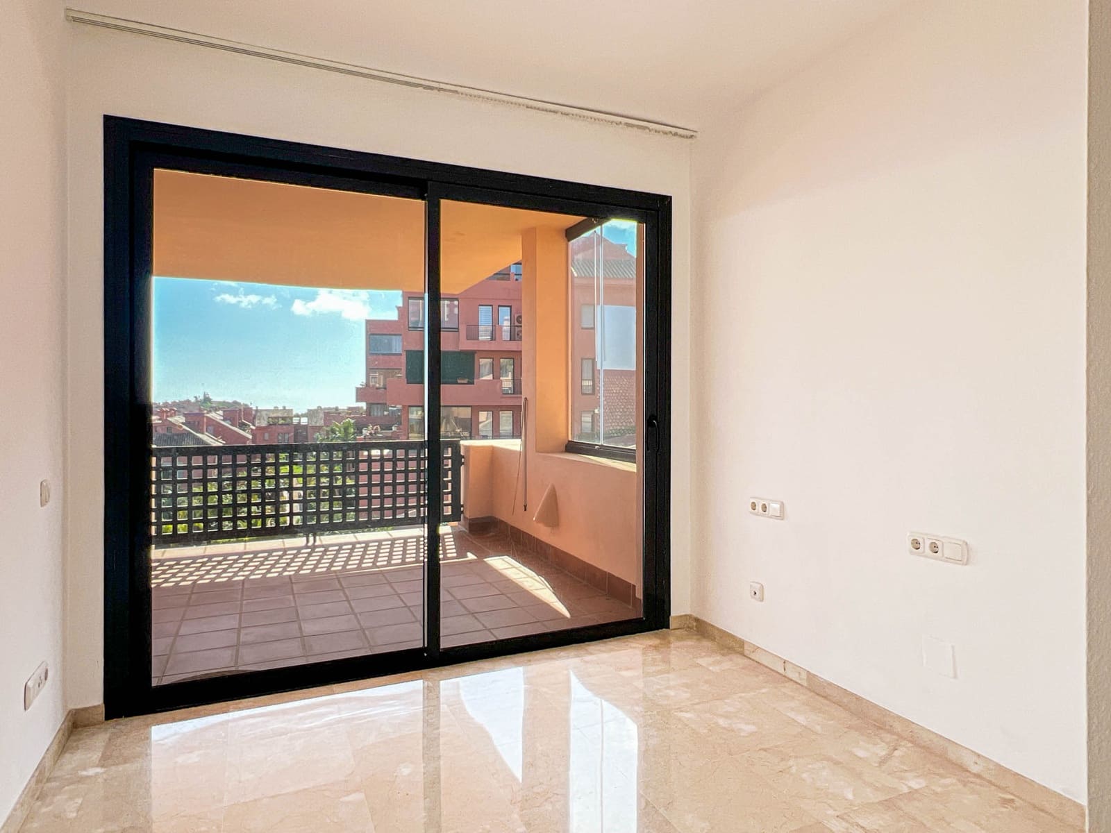 3 bedroom Penthouse for sale in Sitio de Calahonda with pool garage - € 475,000 (Ref: 9730482)