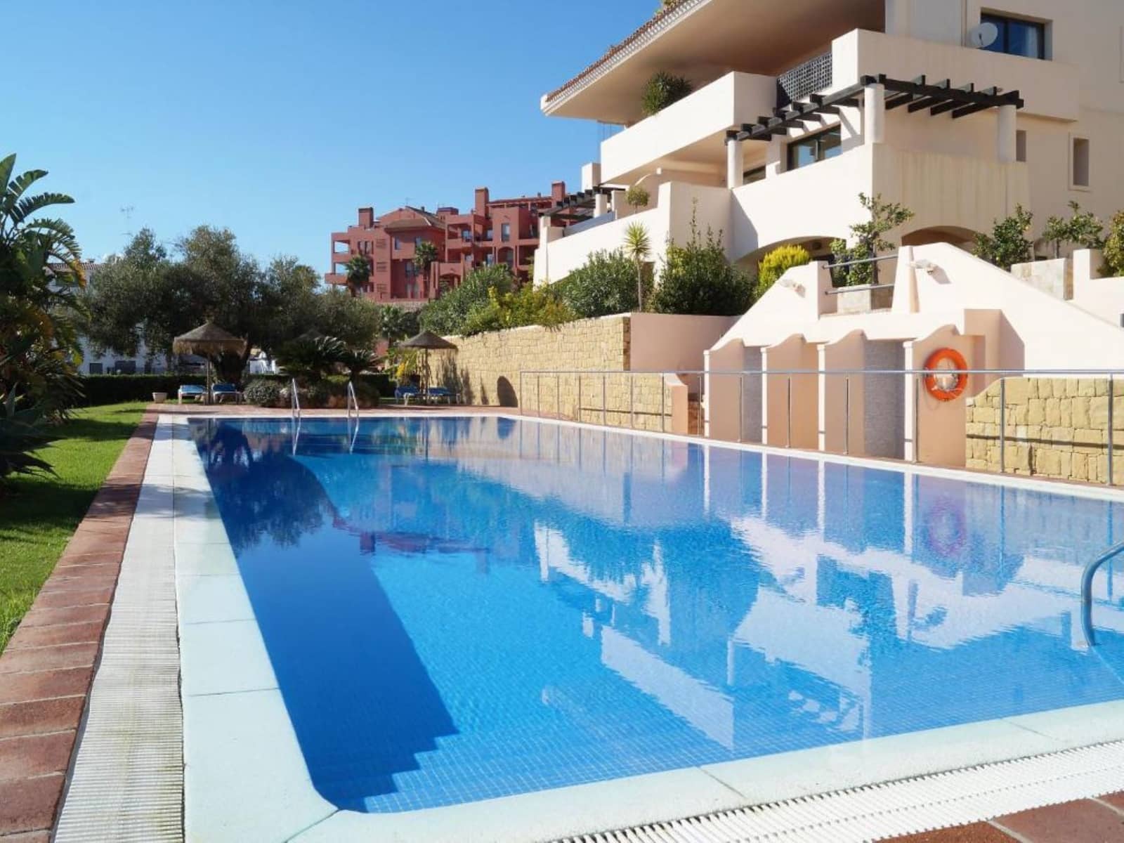 3 bedroom Penthouse for sale in Sitio de Calahonda with pool garage - € 475,000 (Ref: 9730482)