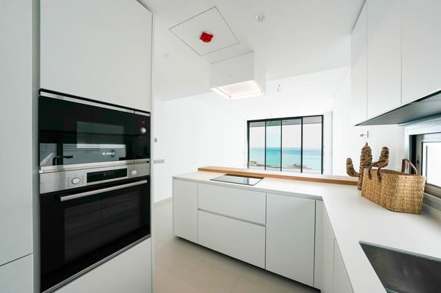 2 Zimmer Strandapartment zu verkaufen in Las Gaviotas  - Carvajal, Fuengirola mit Pool Garage - 775.000 € (Ref: 9795177)