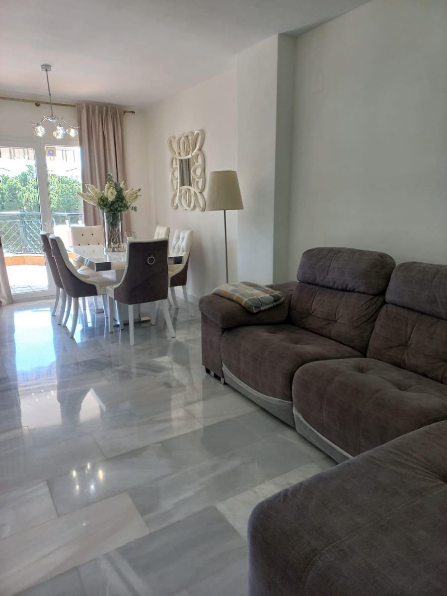 3 sovrum Strandlägenhet till salu i Sitio de Calahonda med pool garage - 1 050 000 € (Ref: 9818449)