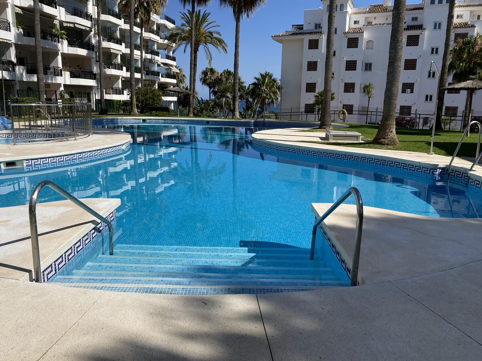 3 sovrum Strandlägenhet till salu i Sitio de Calahonda med pool garage - 1 050 000 € (Ref: 9818449)