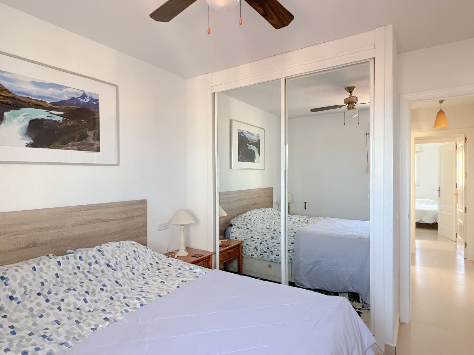 2 bedroom Beach Apartment for sale in Sitio de Calahonda with pool - € 359,000 (Ref: 9827467)
