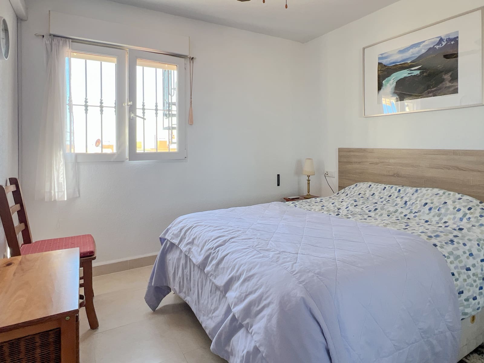 2 bedroom Beach Apartment for sale in Sitio de Calahonda with pool - € 359,000 (Ref: 9827467)
