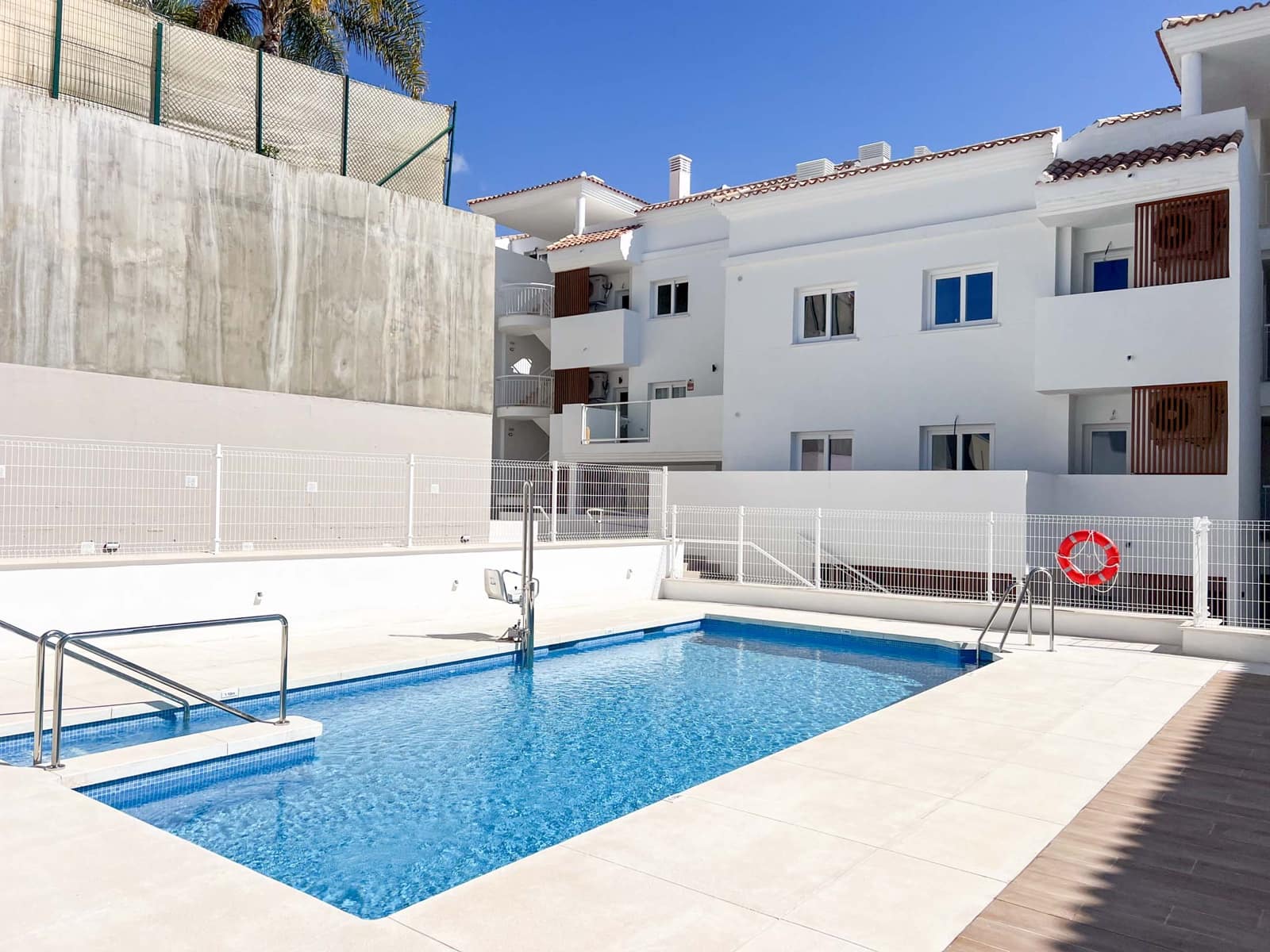3 soverom Leilighet til salgs i Fuengirola med svømmebasseng garasje - € 410 000 (Ref: 9838288)