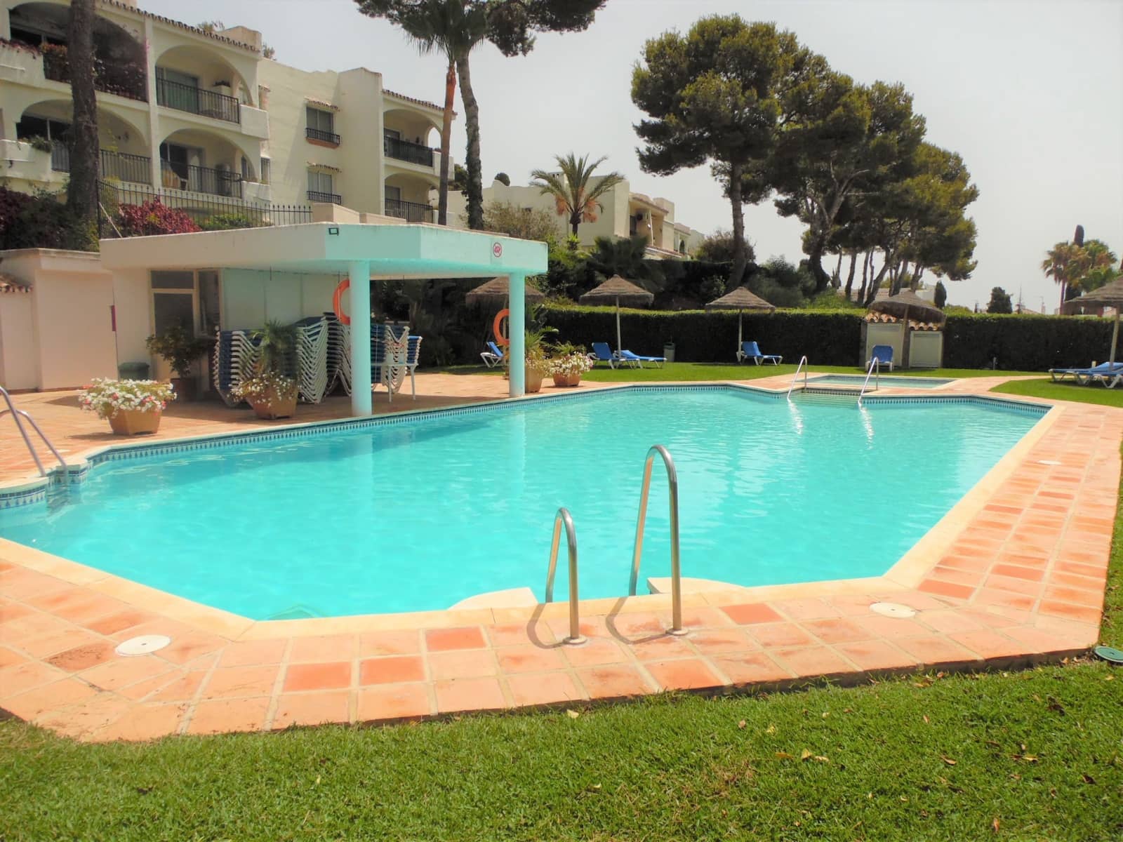 2 bedroom Beach Apartment for sale in Mijas with pool - € 375,000 (Ref: 9850550)