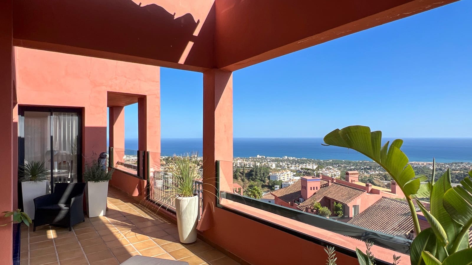 4 soverom Leilighet til salgs i Sitio de Calahonda med svømmebasseng garasje - € 840 000 (Ref: 9890903)