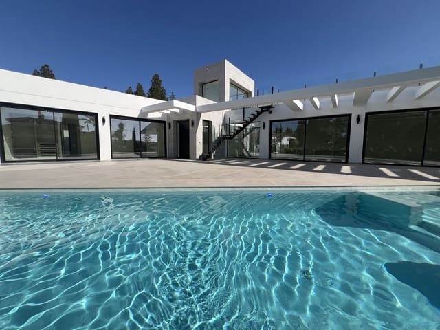 5 soverom Rekkehus til salgs i El Faro de Calaburra - Chaparral, Mijas med svømmebasseng garasje - € 2 548 000 (Ref: 9950483)