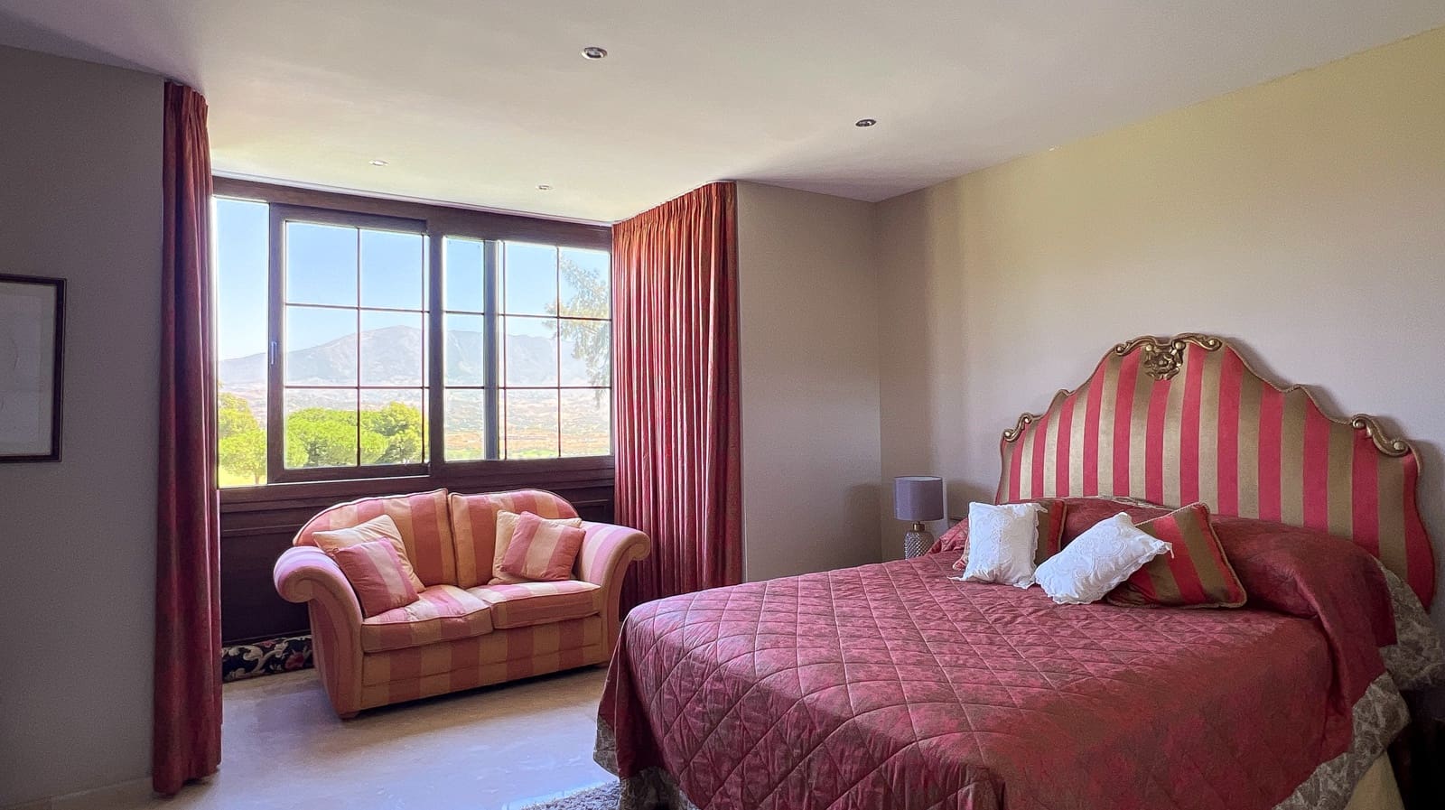 4 slaapkamer Villa te koop in Mijas Golf met zwembad garage - € 1.895.000 (Ref: 9964249)