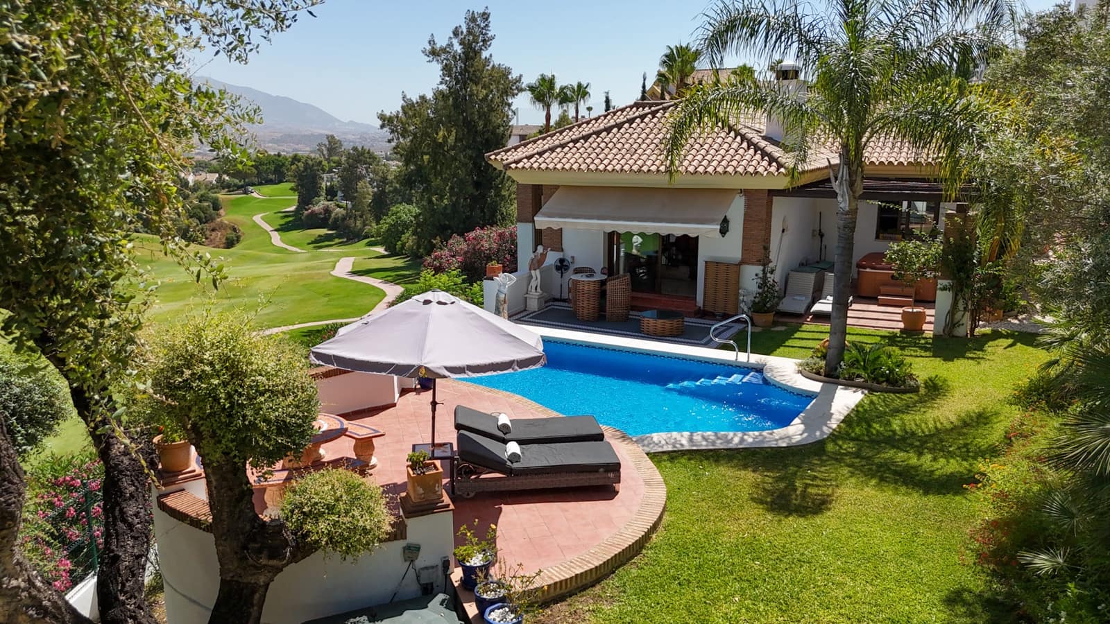 4 slaapkamer Villa te koop in Mijas Golf met zwembad garage - € 1.895.000 (Ref: 9964249)