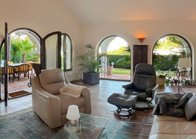 3 soveværelse Villa til salg i Mijas pueblo, Mijas med swimmingpool - € 1.400.000 (Ref: 9964356)