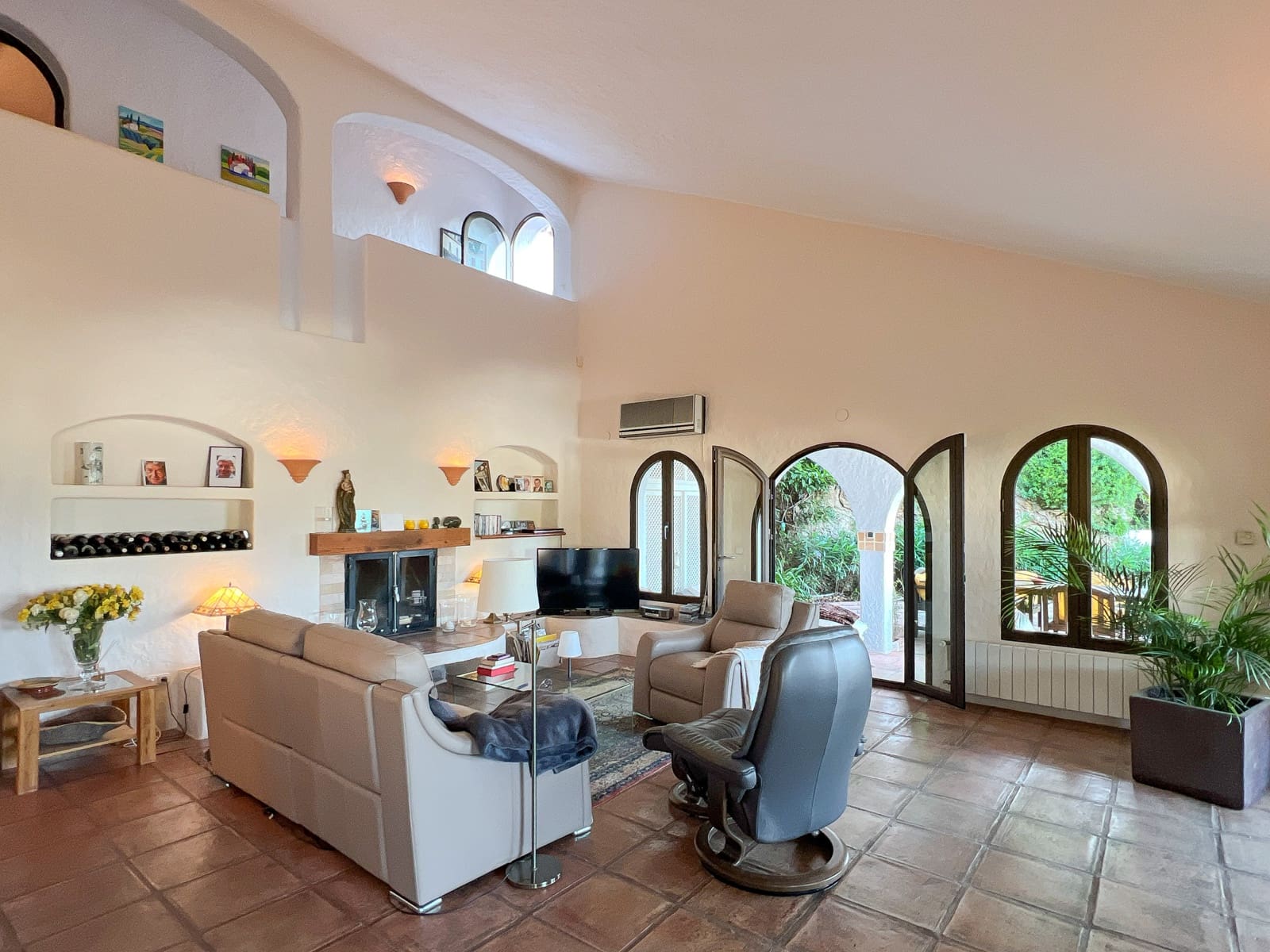 3 soveværelse Villa til salg i Mijas med swimmingpool - € 1.400.000 (Ref: 9964356)
