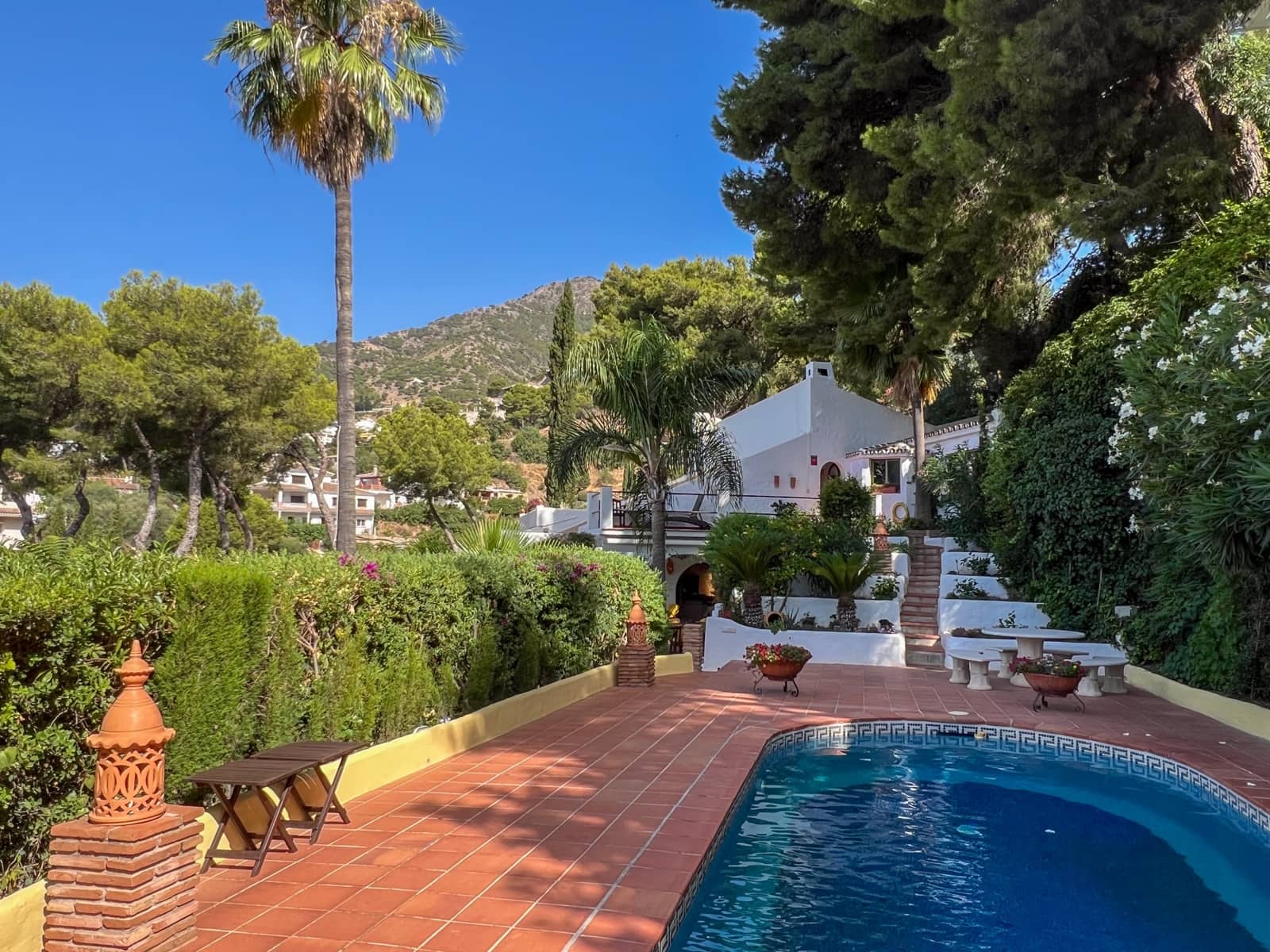 3 soveværelse Villa til salg i Mijas med swimmingpool - € 1.400.000 (Ref: 9964356)