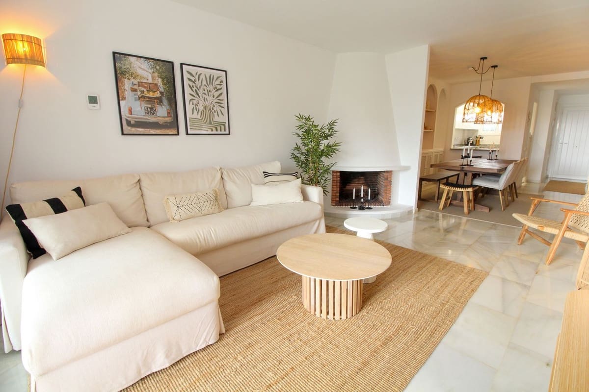 2 Zimmer Apartment zu verkaufen in Calahonda mit Pool - 575.000 € (Ref: 10065665)