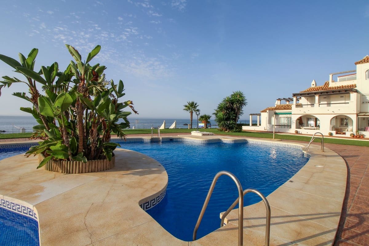 2 Zimmer Apartment zu verkaufen in Calahonda mit Pool - 575.000 € (Ref: 10065665)