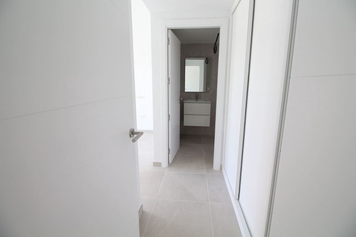 2 Zimmer Apartment zu verkaufen in La Cala de Mijas mit Pool - 430.000 € (Ref: 10065666)