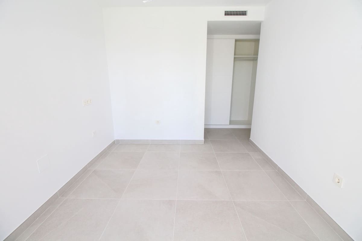 2 Zimmer Apartment zu verkaufen in La Cala de Mijas mit Pool - 430.000 € (Ref: 10065666)
