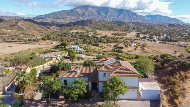 4 sovrum Finca/Hus på landet till salu i La Cala de Mijas, Mijas med pool - 925 000 € (Ref: 9205469)