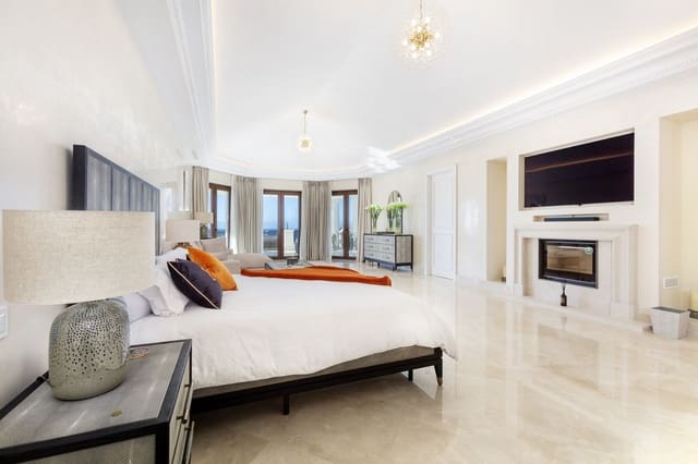 8 quarto Moradia para venda em Sierra Blanca, Marbella com piscina garagem - 11 950 000 € (Ref: 9899976)