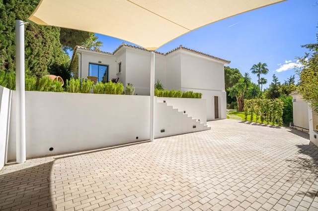 4 soverom Villa til salgs i Las Brisas, Marbella med svømmebasseng garasje - € 2 995 000 (Ref: 9899979)