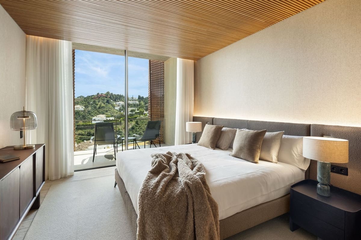 Chalet de 7 habitaciones en El Madroñal en venta con piscina garaje - 10.800.000 € (Ref: 9899992)