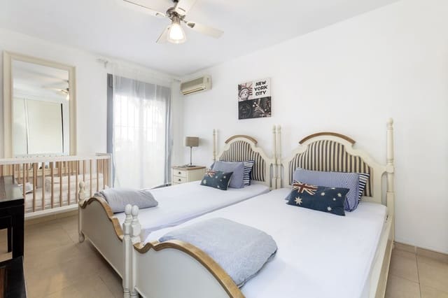 2 makuuhuone Huoneisto myytävänä paikassa Los Naranjos, Marbella mukana uima-altaan 
autotalli - 520 000 € (Ref: 9900009)