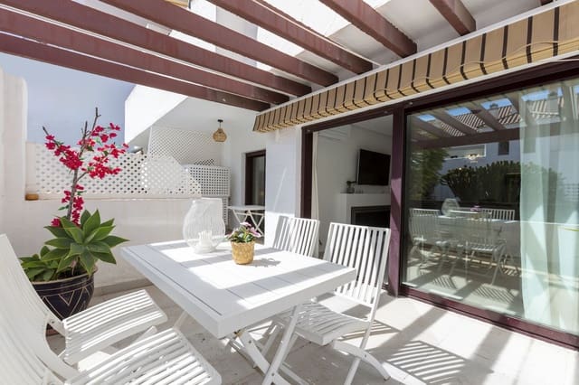 3 bedroom Apartment for sale in Los Naranjos, Marbella with pool garage - € 648,000 (Ref: 9900012)