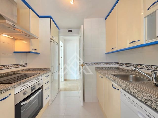 1 sypialnia Apartament na sprzedaż w Puerto de la Duquesa, Manilva z basenem garażem - 330 000 € (Ref: 10025598)
