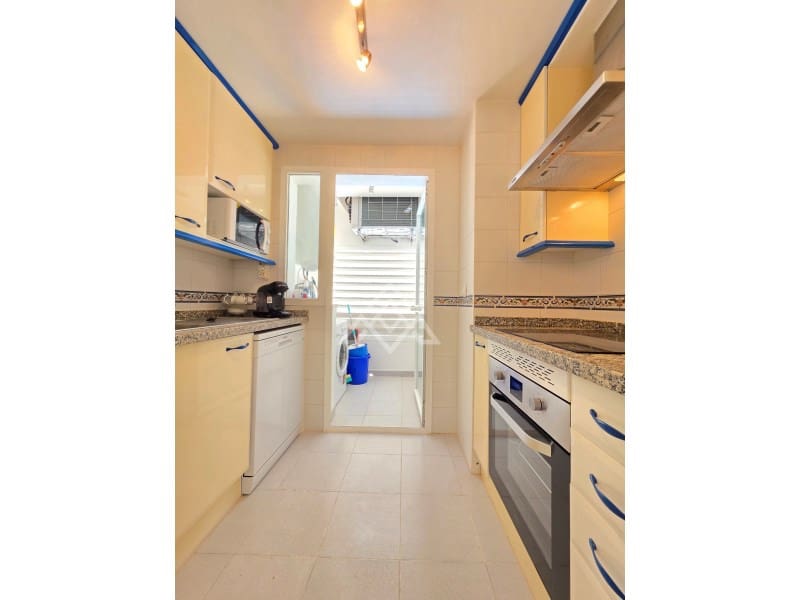 1 Zimmer Apartment zu verkaufen in Manilva mit Pool Garage - 330.000 € (Ref: 10025598)