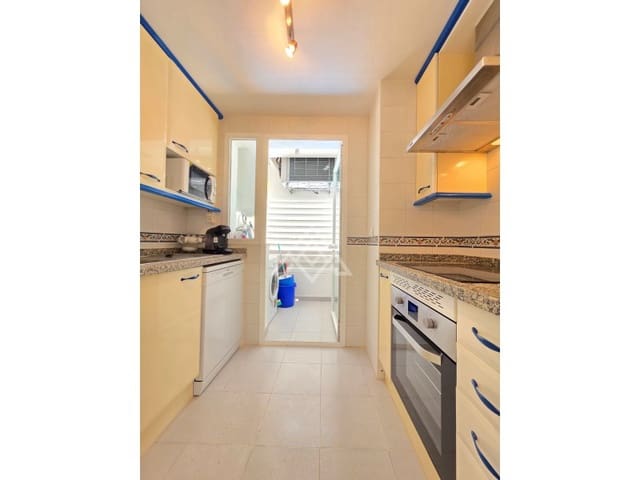 1 sypialnia Apartament na sprzedaż w Puerto de la Duquesa, Manilva z basenem garażem - 330 000 € (Ref: 10025598)